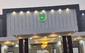 Green Royal Price